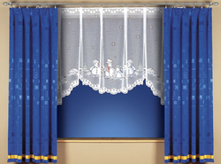 Záclona kusová SNĚHULÁCI kolor šířka 340cm s řasicí stuhou